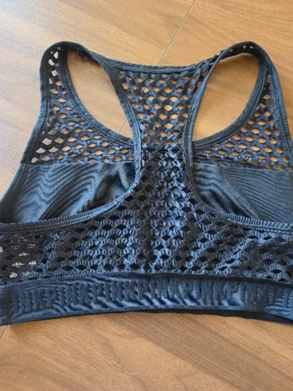 PINK by Victoria's Secret Mesh Net Ultimate Unlined Sports Bra Size L